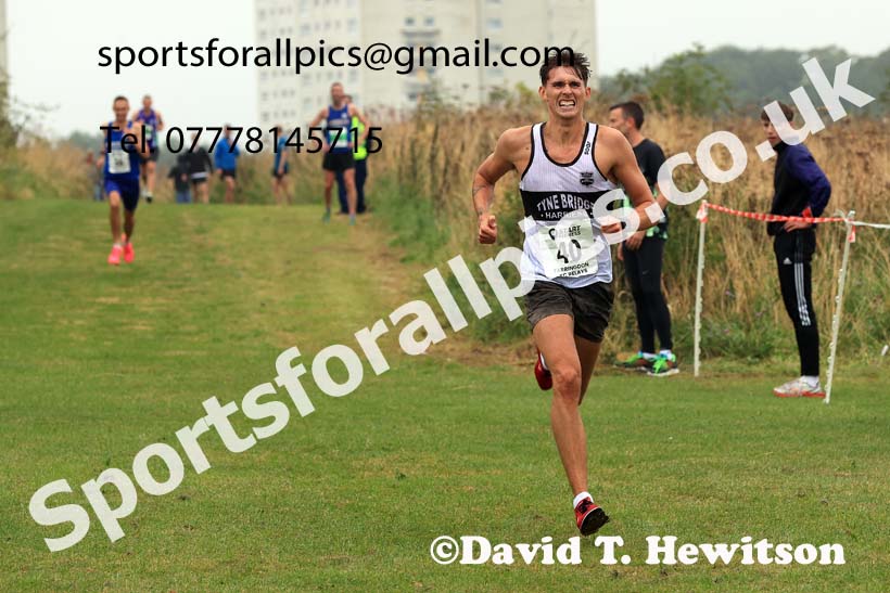 Senior Men and Veterans Relay, 2024 Sunderland XC Relays.  Photo: David T. Hewitson/Sports for All Pics